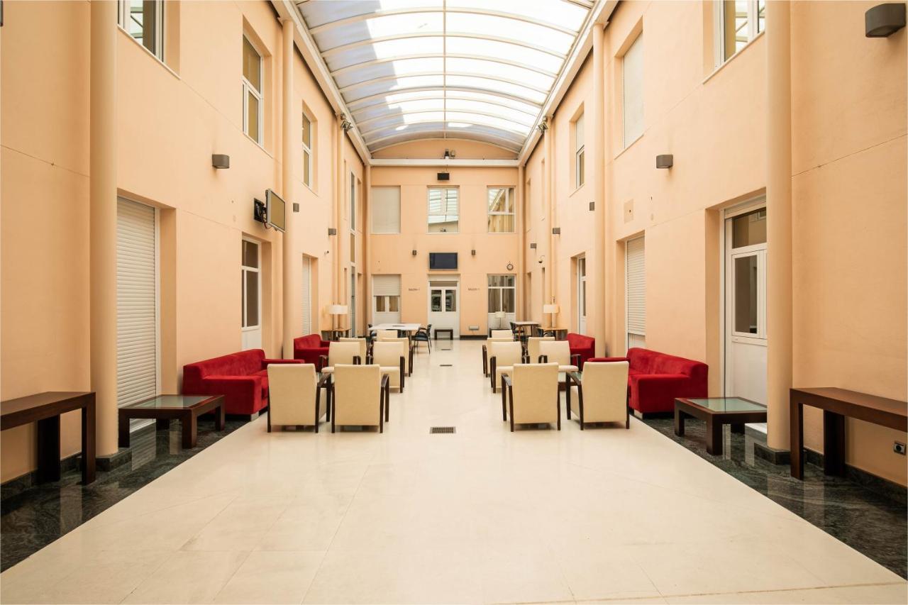 Micampus Aranjuez Student Residence Eksteriør bilde