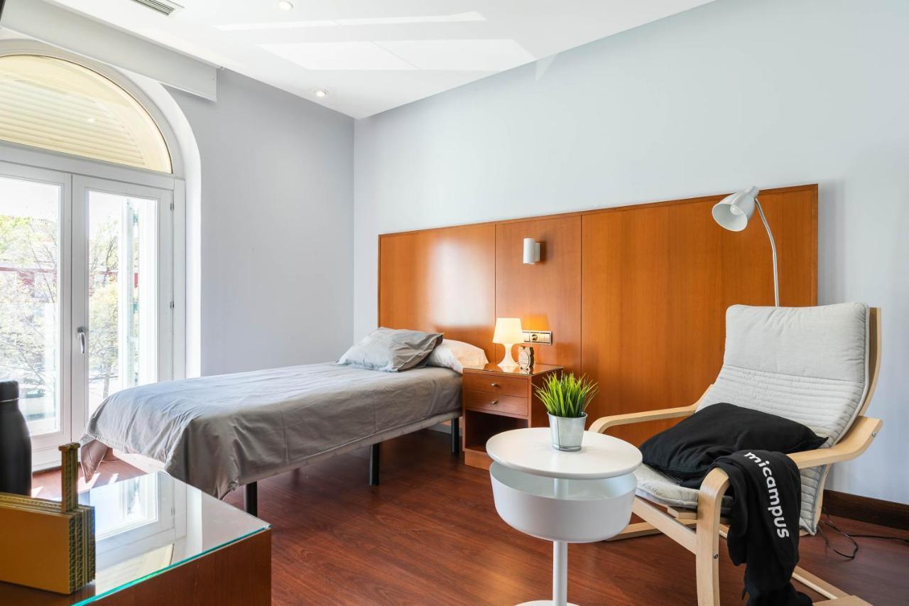 Micampus Aranjuez Student Residence Eksteriør bilde
